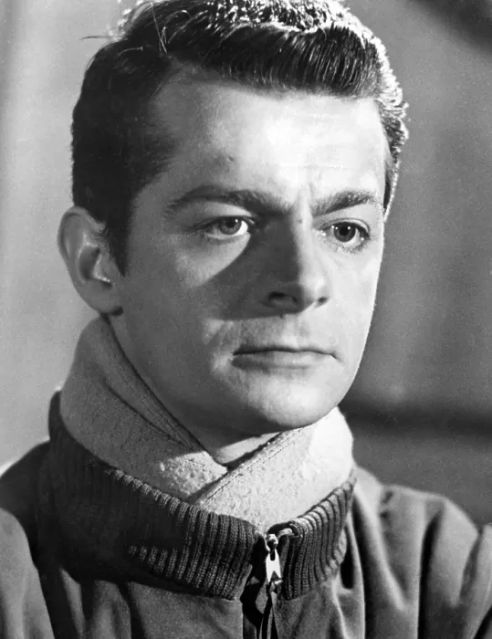Framed Print : CASQUE D'OR, (aka GOLDEN MARIE), Serge Reggiani, 1952