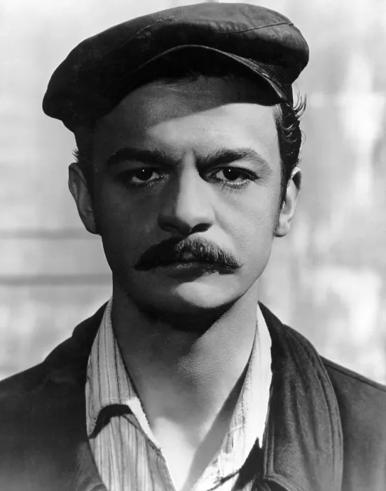 Framed Print : CASQUE D'OR, (aka GOLDEN MARIE), Serge Reggiani, 1952
