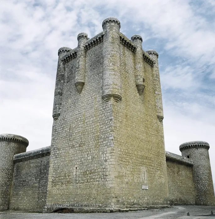Framed Print : Castle of Comuneros. 1420-1426. SPAIN. CASTILE AND LEON. VALLADOLID. Torrelobatn. Homage tower. Architecture. AISA / Everett Collection**US SALES ONLY**