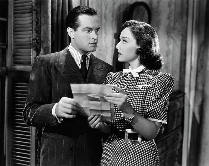 Framed Print : THE CAT AND THE CANARY, from left: Bob Hope, Paulette Goddard, 1939 Framed Print : THE CAT AND THE CANARY, from left: Bob Hope, Paulette Goddard, 1939