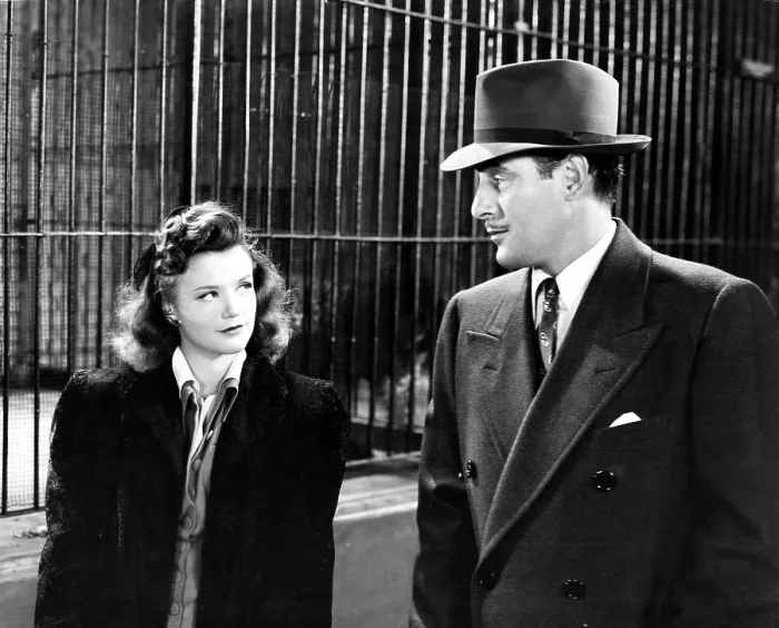 Framed Print : CAT PEOPLE, Simone Simon, Tom Conway, 1942