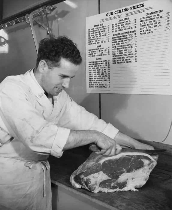 Framed Print : Ceiling prices on meats are posted by an American butcher during World War 2. From 1942 until 1946, meat prices were controlled by the Office of Price Administration Framed Print : Ceiling prices on meats are posted by an American butcher during World War 2. From 1942 until 1946, meat prices were controlled by the Office of Price Administration