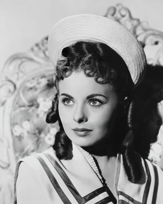 Framed Print : CENTENNIAL SUMMER, Jeanne Crain, 1946, TM & Copyright 20th Century Fox Film Corp. / courtesy Everett Collection