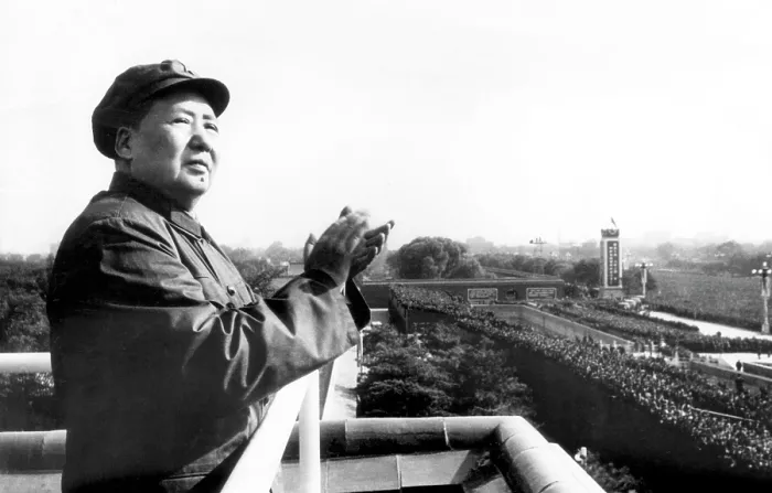 Framed Print : Chairman Mao Tse Tung, (aka Mao Zedong, 1893-1976), applauding Red Guards and students in Peking, November 19, 1966. Courtesy: CSU Archives / Everett Collection Framed Print : Chairman Mao Tse Tung, (aka Mao Zedong, 1893-1976), applauding Red Guards and students in Peking, November 19, 1966. Courtesy: CSU Archives / Everett Collection