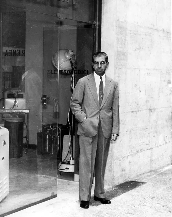 Framed Print : Charles Lucky Luciano standing in front of his Electrical Medical Appliances Shop in Naples, 1955. Courtesy: CSU Archives  /  Everett Collection