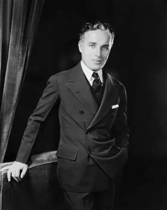 Framed Print : Charlie Chaplin, 1932 Framed Print : Charlie Chaplin, 1932