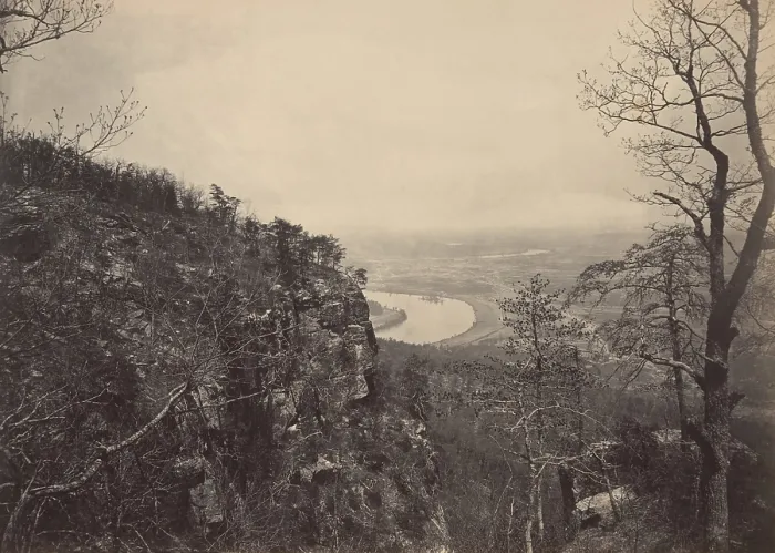 Framed Print : Chattanooga Valley from Lookout Mountain. This view with the winding Tennessee River was photographed by George Barnard in the 1860s (BSLOC_2018_9_66) Framed Print : Chattanooga Valley from Lookout Mountain. This view with the winding Tennessee River was photographed by George Barnard in the 1860s (BSLOC_2018_9_66)
