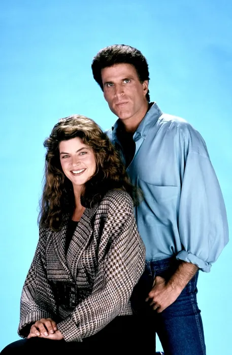Framed Print : CHEERS, from left, Kirstie Alley, Ted Danson, 1982-93 (ca. 1990 photo) Framed Print : CHEERS, from left, Kirstie Alley, Ted Danson, 1982-93 (ca. 1990 photo)