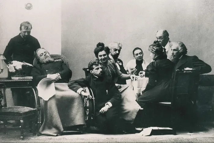 Framed Print : CHEJOV, Anton Pavlovich (1860-1904). Performance of 'The Seagull' at the Moscow Art Academic Theatre (1989). AISA / Everett Collection**US SALES ONLY**