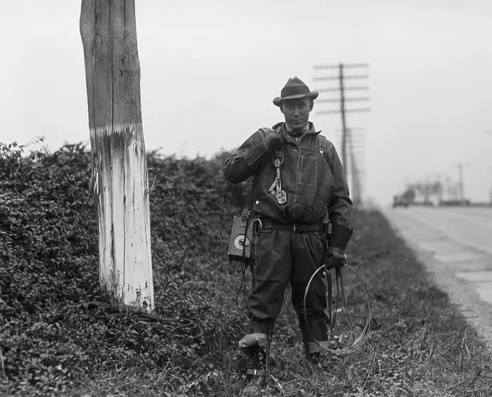 Framed Print : Chesapeake and Potomac Telephone Company lineman with his equipment in 1929 (BSLOC_2016_10_39)