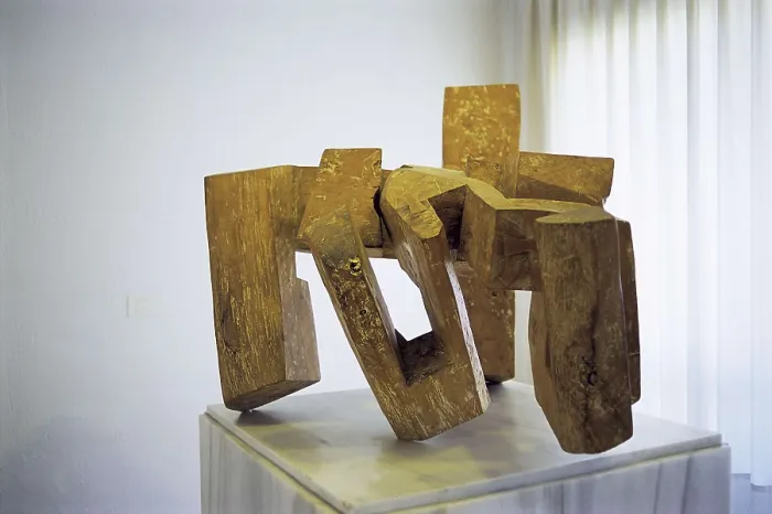 Framed Print : CHILLIDA, Eduardo (1924-2002). Abesti Gogora IV. 1964. Abstract art. Sculpture on wood. SPAIN. Cuenca. Museum of Spanish Abstract Art