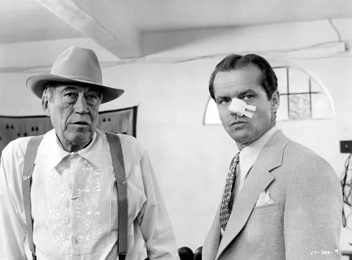 Framed Print : CHINATOWN, John Huston, Jack Nicholson, 1974 Framed Print : CHINATOWN, John Huston, Jack Nicholson, 1974