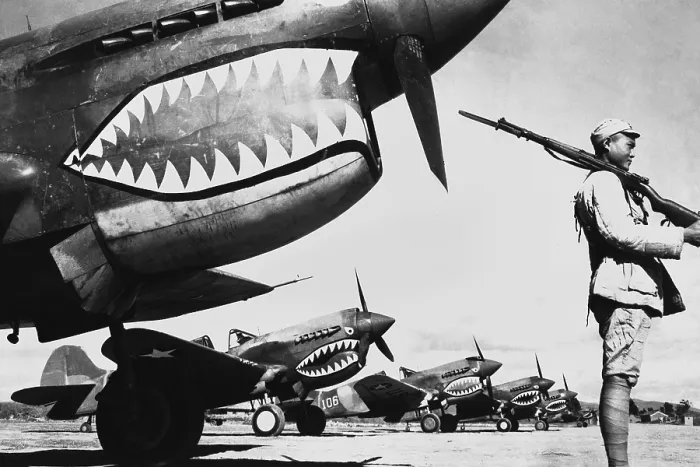 Framed Print : Chinese soldier guards a line of American P-40 fighter planes, ca. 1942