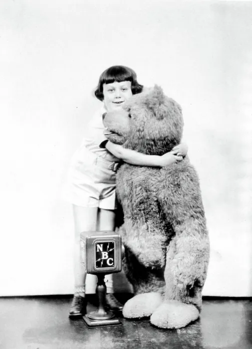 Framed Print : Christopher Robin Milne with the original Winnie the Pooh, 1920s. Courtesy: CSU Archives  /  Everett Collection