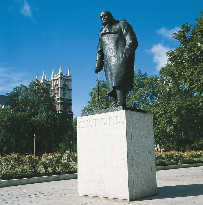 Framed Print : Churchill, Sir Winston Leonard Spencer (1874-1965). Monument to Winston Churchill placed at the Parliament Square. Sculpture on bronze. UNITED KINGDOM. ENGLAND. GREATER LONDON Framed Print : Churchill, Sir Winston Leonard Spencer (1874-1965). Monument to Winston Churchill placed at the Parliament Square. Sculpture on bronze. UNITED KINGDOM. ENGLAND. GREATER LONDON