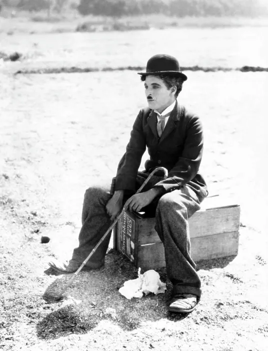 Framed Print : THE CIRCUS, Charlie Chaplin, 1928