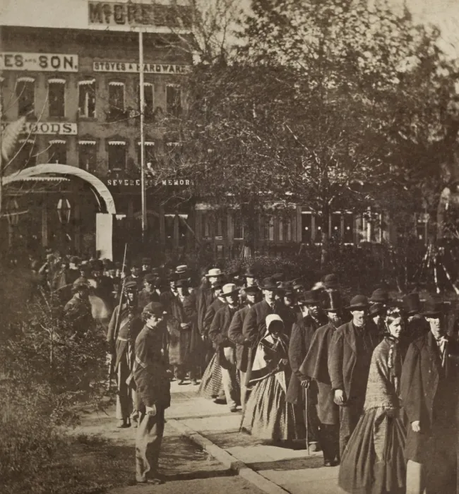 Framed Print : Citizens wait on the grounds of the Illinois State House to view the body of Abraham Lincoln on May 3-4, 1865 Framed Print : Citizens wait on the grounds of the Illinois State House to view the body of Abraham Lincoln on May 3-4, 1865