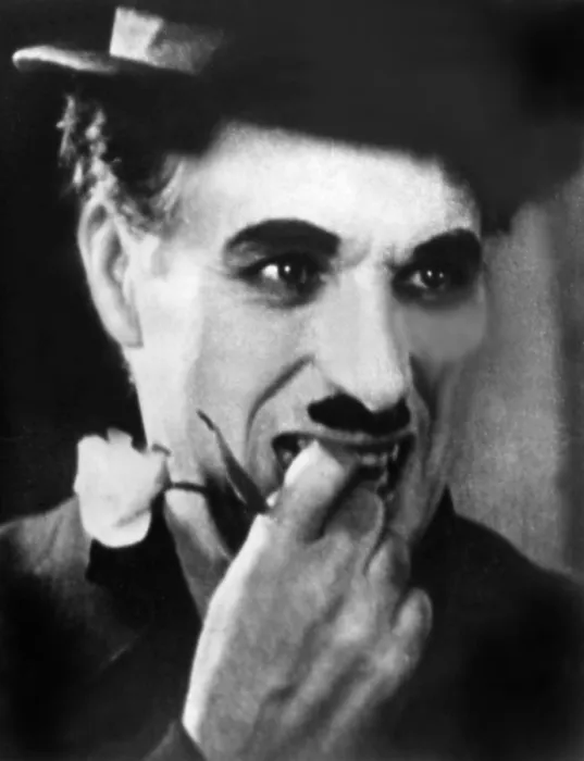 Framed Print : CITY LIGHTS, Charlie Chaplin, 1931 Framed Print : CITY LIGHTS, Charlie Chaplin, 1931