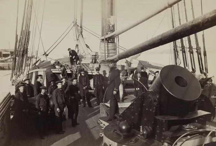 Framed Print : US Civil War. Battle of Forts Jackson and St. Philip, April 1862. The deck of one of twenty of Admiral David Porter's schooners carries a 17, 000 pound mortar