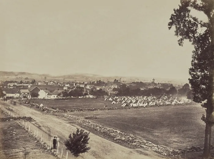 Framed Print : US Civil War. Battle of Gettysburg, July 1-3, 1863. View of the town of Gettysburg after the battle Framed Print : US Civil War. Battle of Gettysburg, July 1-3, 1863. View of the town of Gettysburg after the battle