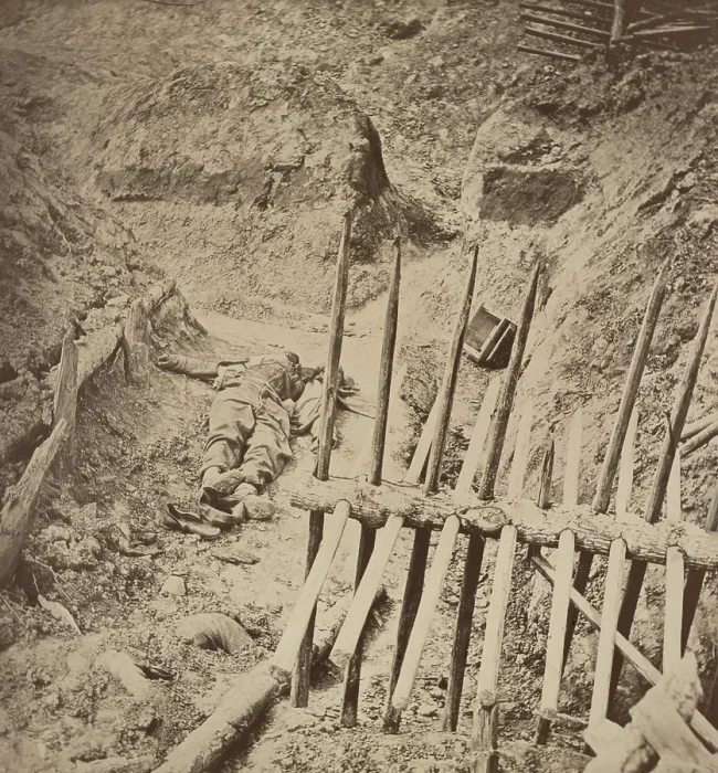 Framed Print : US Civil War. The Fall of Petersburg and Richmond, March 26-April 2. Dead Confederate soldier lies dead in Fort Mahone, on the Petersburg siege line, April 3, 1865