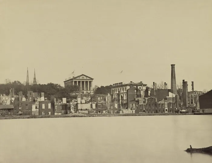 Framed Print : US Civil War. The Fall of the Richmond, Virginia, the Confederate capital city, April 2, 1865 Framed Print : US Civil War. The Fall of the Richmond, Virginia, the Confederate capital city, April 2, 1865