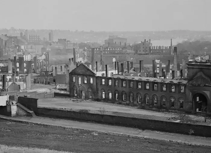 Framed Print : US Civil War. The Fall of the Richmond, Virginia, the Confederate capital city, April 2, 1865