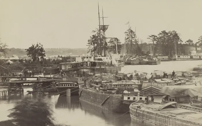 Framed Print : US Civil War, Peninsula Campaign, April-August, 1862. Federal invasion fleet docked at the Union headquarters and encampment, White House Landing, Pamunky River, Virginia