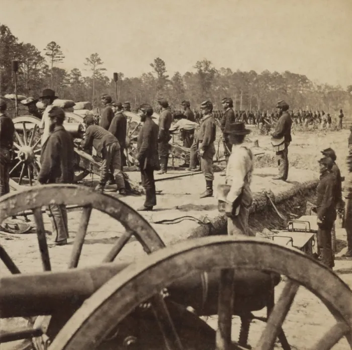 Framed Print : US Civil War, Peninsula Campaign, Seven Days Battles, June 25-July 1, 1862. Field artillery at Fort Sumner on the Chickahominy River, June 27-28, 1862. Photo by E. & H.T