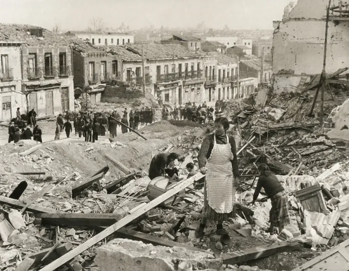 Framed Print : Civilians in Madrid search through the rubble of their homes in Liberated Madrid'. The Nationalists finally captured the besieged city on March 28, 1939 Framed Print : Civilians in Madrid search through the rubble of their homes in Liberated Madrid'. The Nationalists finally captured the besieged city on March 28, 1939