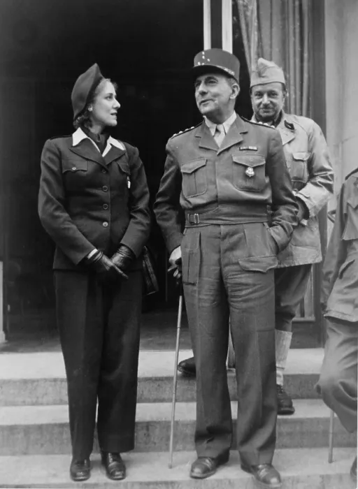 Framed Print : Clare Boothe Luce (1903-1987) standing on steps with Charles de Gaulle in 1944. In 1943, Luce was elected to the US Congress from Connecticut