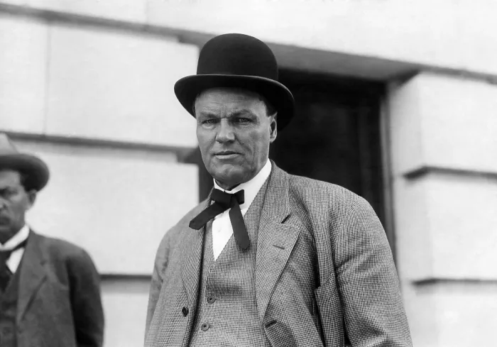 Framed Print : Clarence Darrow, 1912. Courtesy: CSU Archives / Everett Collection Framed Print : Clarence Darrow, 1912. Courtesy: CSU Archives / Everett Collection