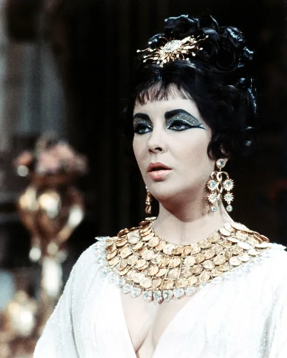 Framed Print : CLEOPATRA, Elizabeth Taylor, 1963. TM & Copyright 20th Century Fox Film Corporation / courtesy Everett Collection