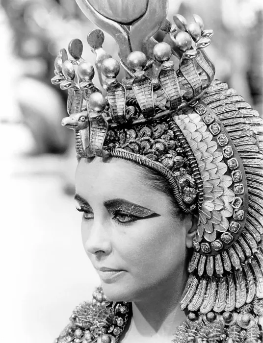 Framed Print : CLEOPATRA, Elizabeth Taylor, 1963, TM & copyright 20th Century Fox film Corp. All rights reserved