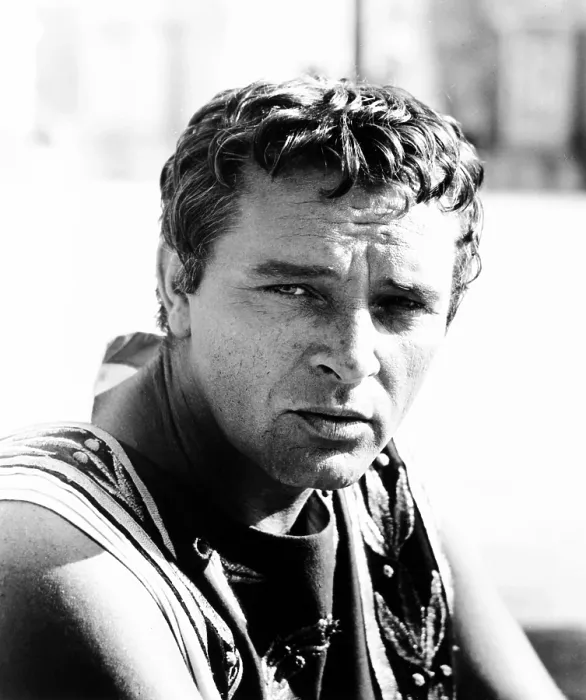 Framed Print : CLEOPATRA, Richard Burton, 1963, TM and Copyright 20th Century Fox Film Corp. All rights reserved Framed Print : CLEOPATRA, Richard Burton, 1963, TM and Copyright 20th Century Fox Film Corp. All rights reserved