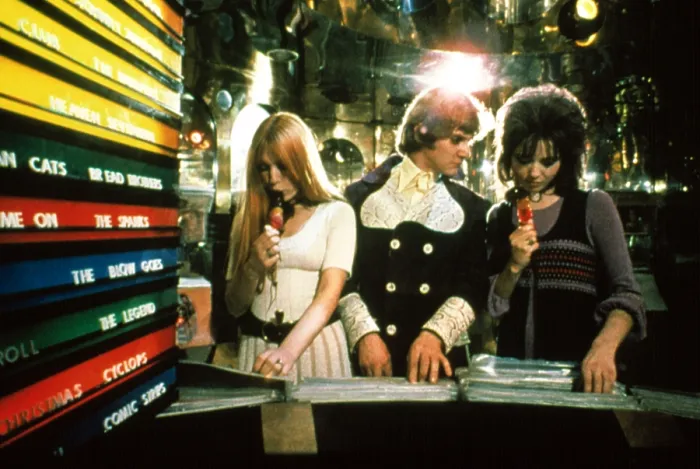 Framed Print : A CLOCKWORK ORANGE, Gillian Hills, Malcolm McDowell, Barbara Scott, 1971