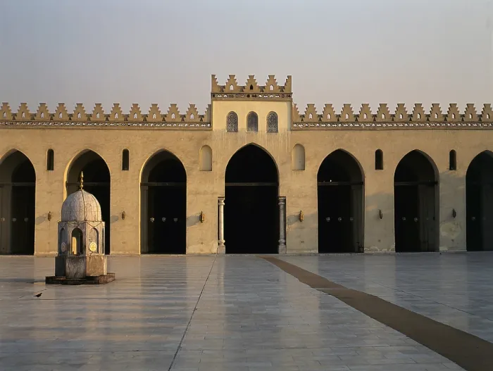 Framed Print : Cloister of the al-Hakim Mosque, by Fatimid craftsmen, 928-992, 10th Century, Marble and sandstone - Detail