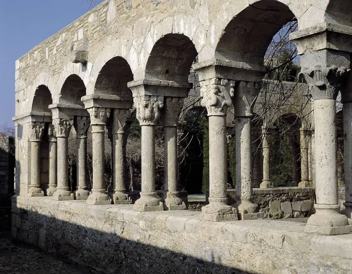 Framed Print : Cloister of the convent of Sant Domnec. 12th c. SPAIN. Perelada. Sant Domnech Convent. Romanesque art. Architecture. AISA / Everett Collection**US SALES ONLY**