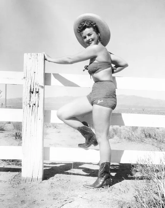 Framed Print : Coleen Gray, 1950