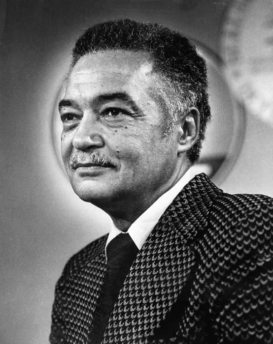 Framed Print : Coleman Young, Mayor of Detroit, Michigan (1974-1994). Photo dated 1977. Courtesy: CSU Archives  /  Everett Collection