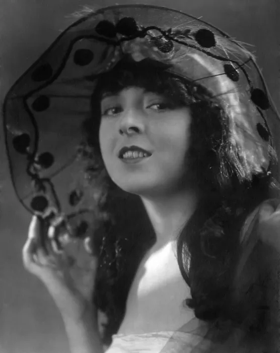 Framed Print : Colleen Moore, ca. late 1910s Framed Print : Colleen Moore, ca. late 1910s