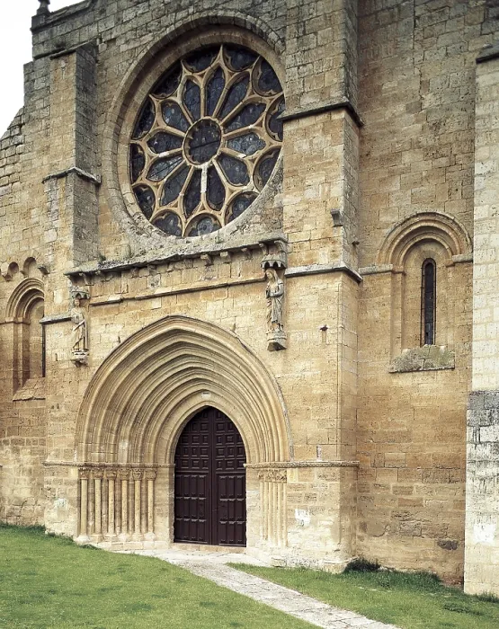 Framed Print : Collegiate Church of Nuestra Seora del Manzano. 13th c. SPAIN. Castrojeriz. Romanesque art. ; Gothic art. Architecture. AISA / Everett Collection (1437)**US SALES ONLY**