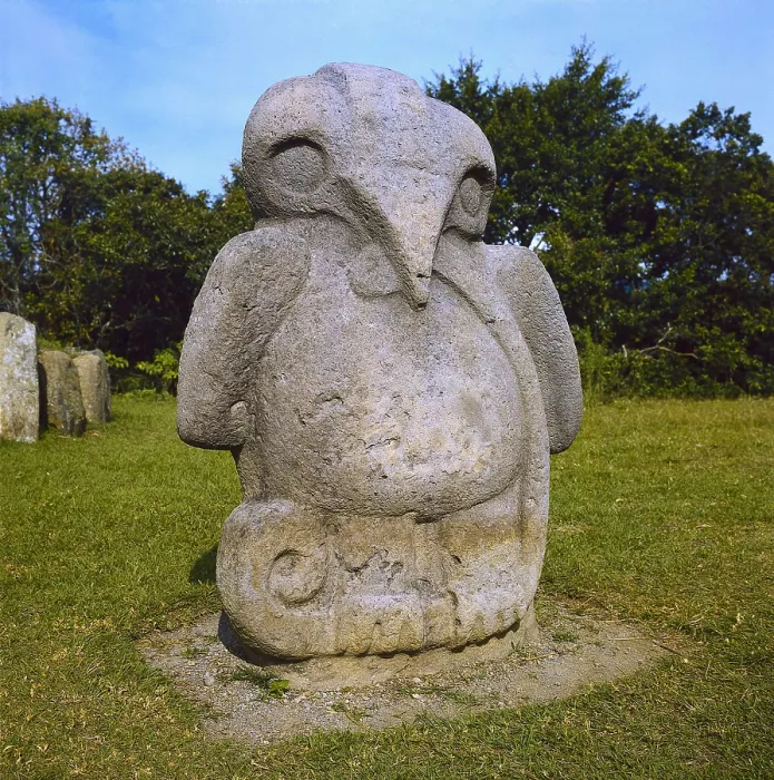 Framed Print : COLOMBIA. HUILA. San Agustn. Alto de los Idolos. Figure of eagle and snake, of the pre-Colmbian culture of San Agustn (4th c. BC). Pre-Columbian art. Sculpture