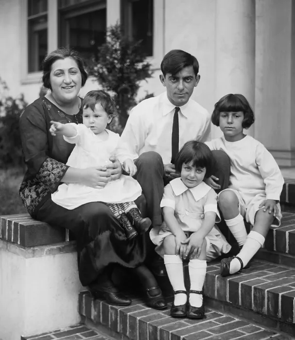 Framed Print : Comedian Eddie Cantor with his wife, Ida Tobias and three of their five daughters, c. 1923-25 Framed Print : Comedian Eddie Cantor with his wife, Ida Tobias and three of their five daughters, c. 1923-25