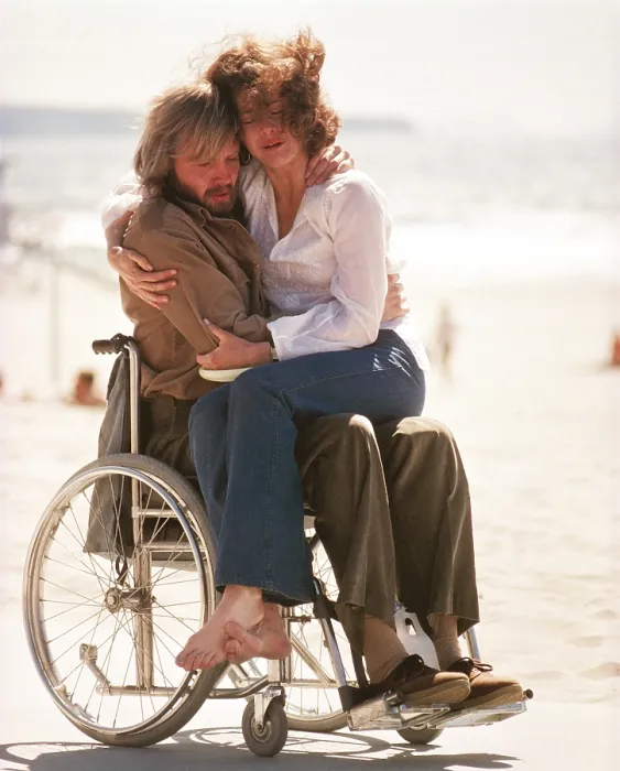 Framed Print : COMING HOME, Jon Voight, Jane Fonda, 1978, (c) United Artists / courtesy Everett Collection Framed Print : COMING HOME, Jon Voight, Jane Fonda, 1978, (c) United Artists / courtesy Everett Collection