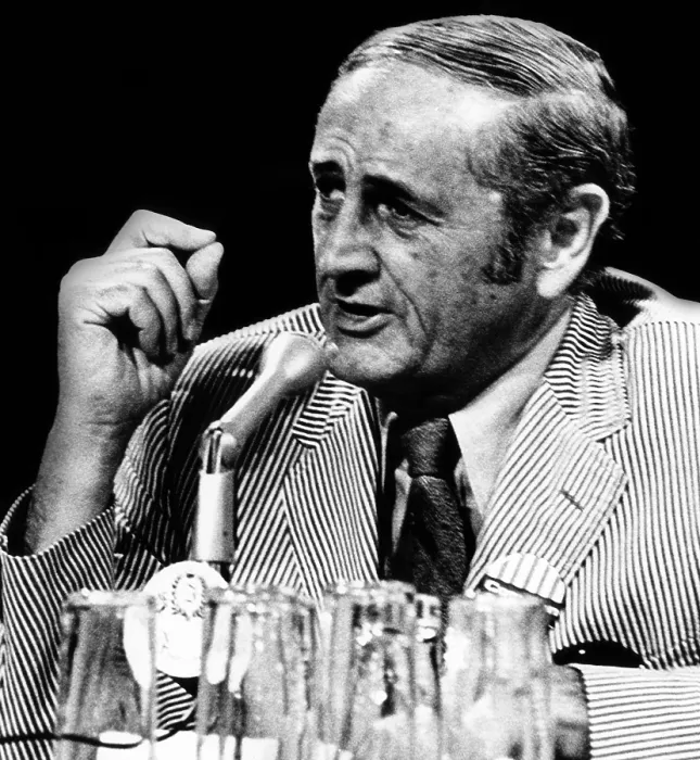 Framed Print : Common Cause chairman John W. Gardner, appearing before a Rebublican Flatform Subcommittee. Miami Beach, Florida, August 14, 1972. Courtesy: CSU Archives / Everett Collection