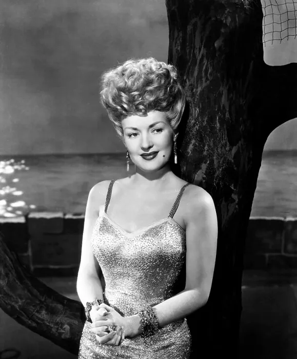 Framed Print : CONEY ISLAND, Betty Grable, 1943, TM and Copyright 20th Century Fox Film Corp. All rights reserved. Courtesy: Everett Collection