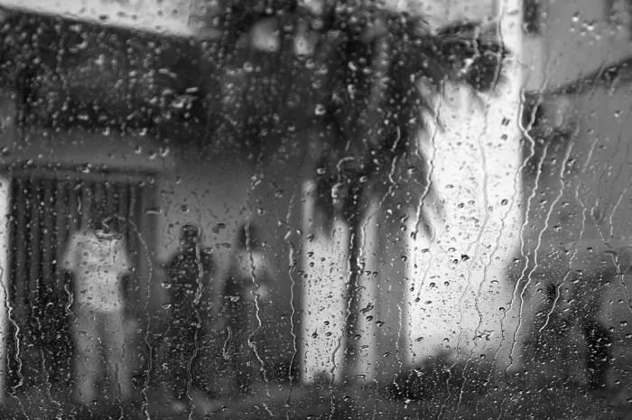 Framed Print : CONGO, Democratic Republic of the. Kinshasa. Rainy evening in Kinshasa. AISA / Everett Collection**US SALES ONLY** Framed Print : CONGO, Democratic Republic of the. Kinshasa. Rainy evening in Kinshasa. AISA / Everett Collection**US SALES ONLY**