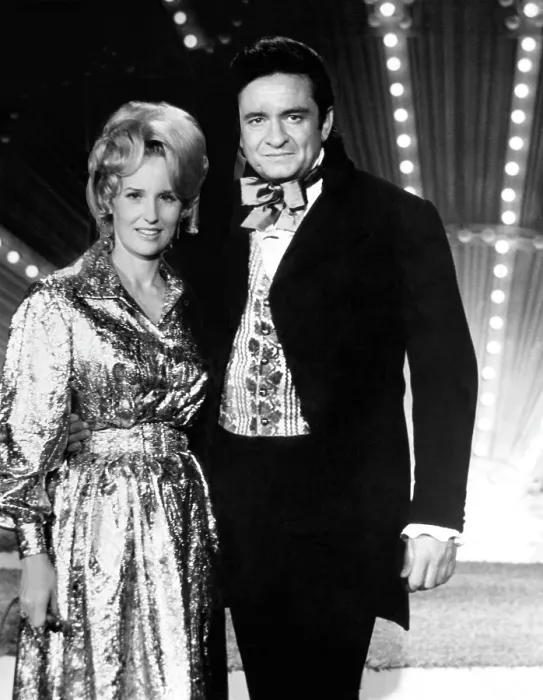 Framed Print : Country singers Tammy Wynette and Johnny Cash, 1971.. Courtesy: CSU Archives  /  Everett Collection