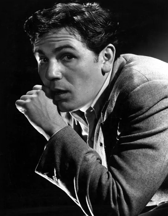Framed Print : THEY MADE ME A CRIMINAL, John Garfield, 1939